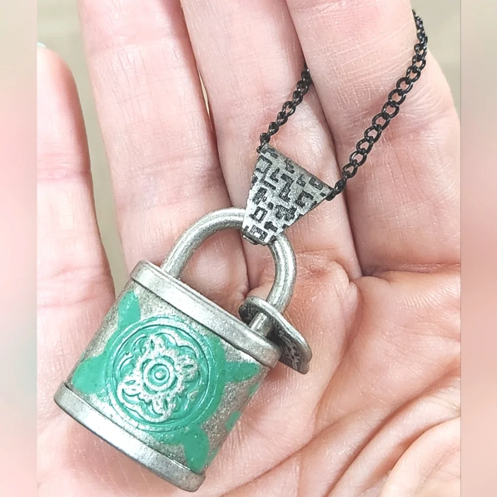 Anthropologie Antiqued Boho Faux Lock Ornament RARE